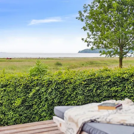 Nora - 100m From The Sea By Interhome Vakantiehuis
